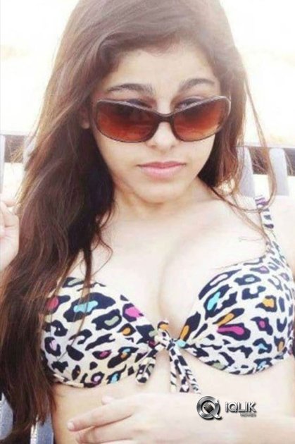 Pooja-Bedi-Daughter-Aalia-Latest-Hot-Photos